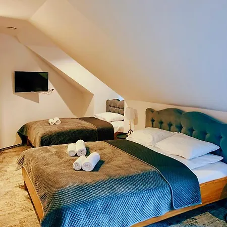 Dwór Karwacz Bed and breakfast Przasnysz