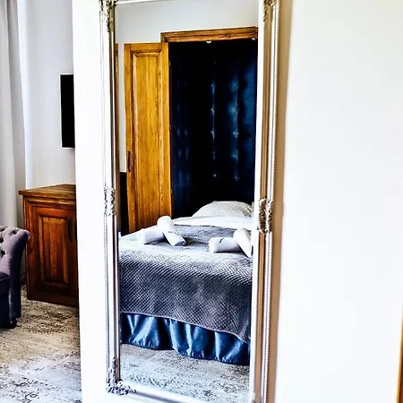 Dwor Karwacz Bed & Breakfast Przasnysz