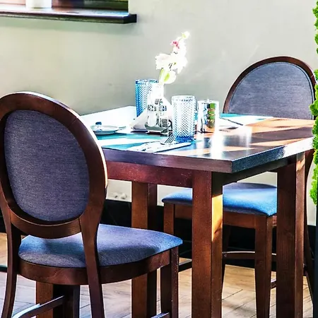 Dwor Karwacz 3* Пшасныш