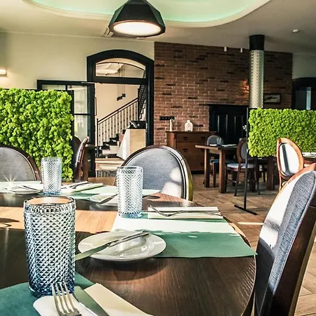 Nocleg ze śniadaniem Dwór Karwacz Przasnysz