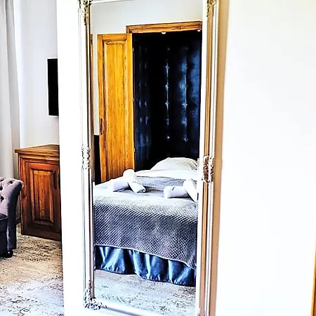 Dwór Karwacz Bed and breakfast Przasnysz