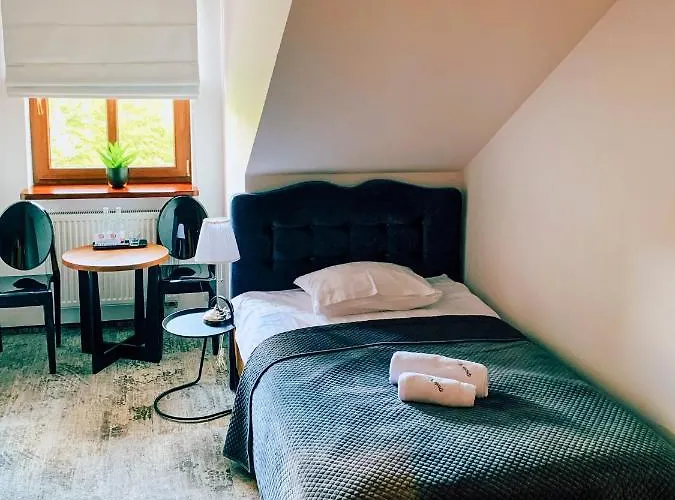 Nocleg ze śniadaniem Dwór Karwacz Przasnysz