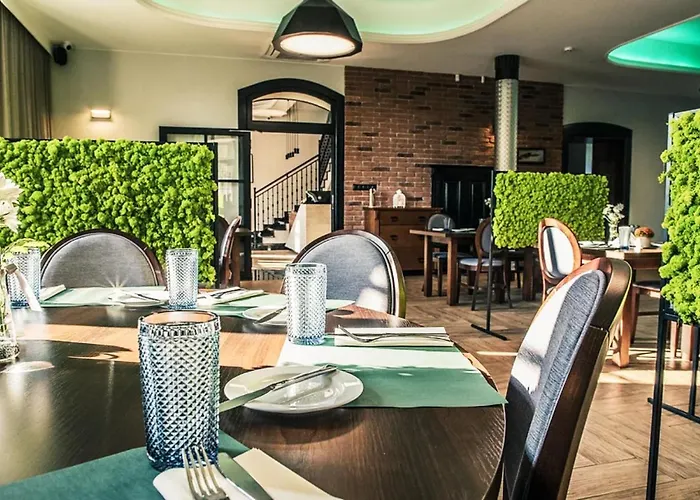 Nocleg ze śniadaniem Dwór Karwacz Przasnysz