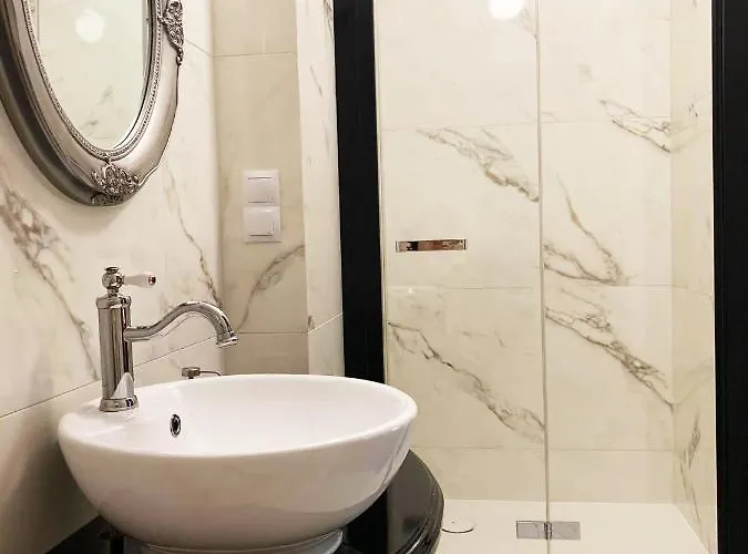 Dwor Karwacz Panzió 3*